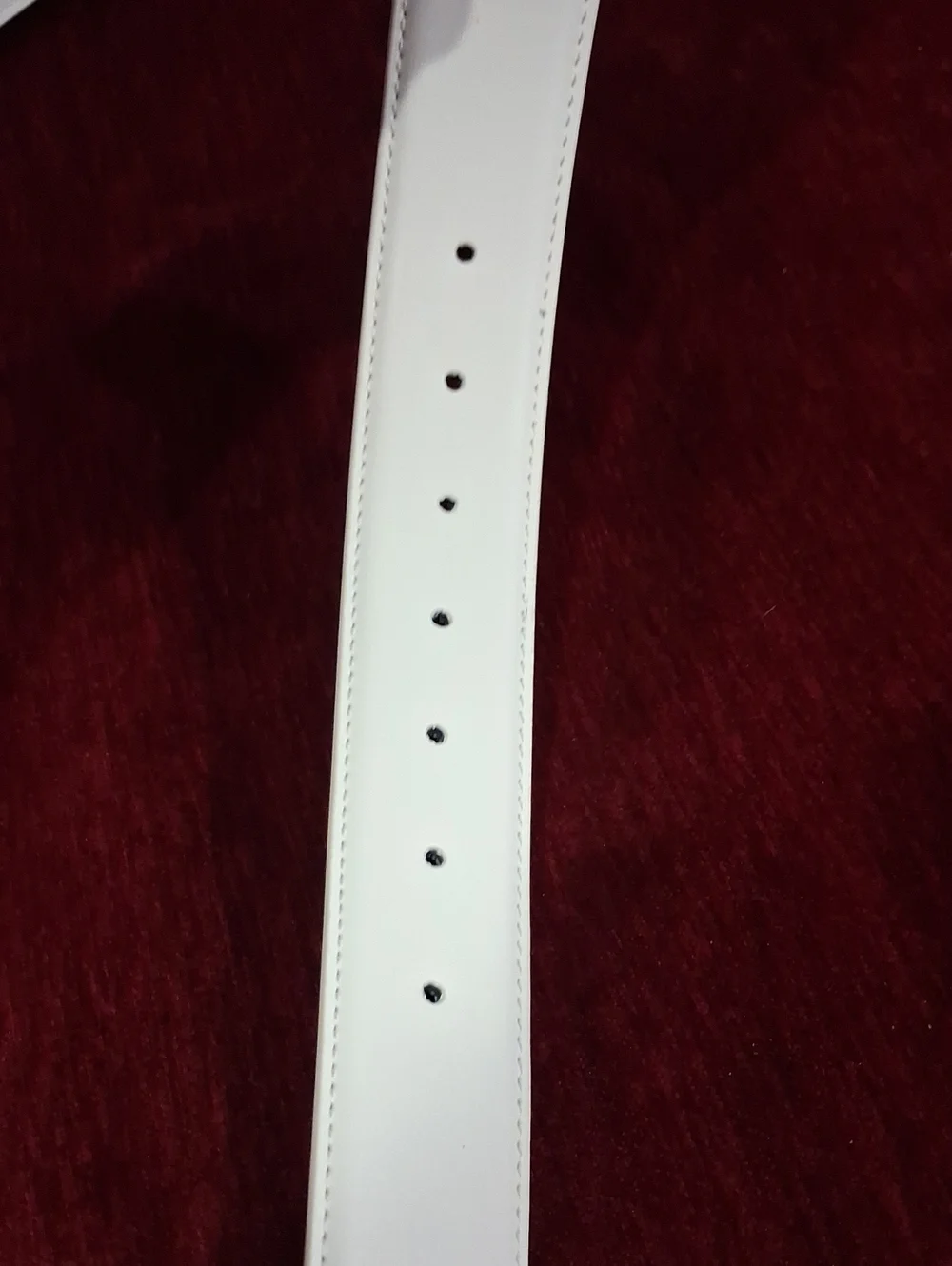 NWT Louis Vuitton White Leather Belt with Gold LV Buckle Unisex